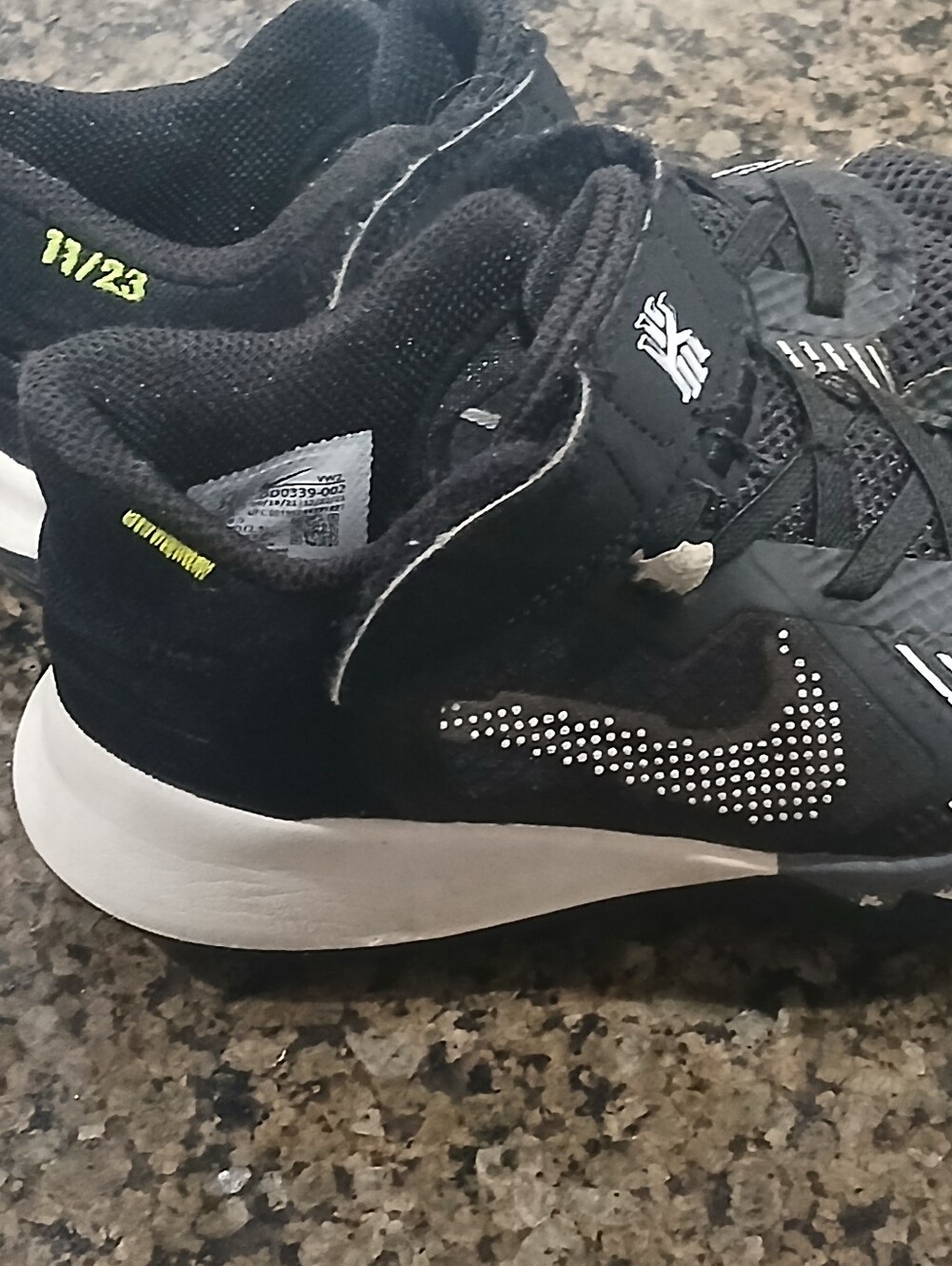 Nike Kyrie Flytrap 5 Low Black Cool Grey Kids Size: 12C - Picture 8 of 11